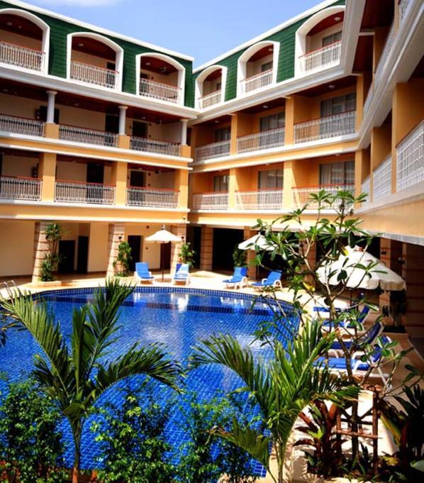 Kalim Resort Patong Buitenkant foto