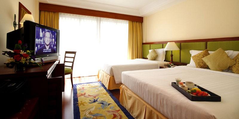 Kalim Resort Patong Buitenkant foto
